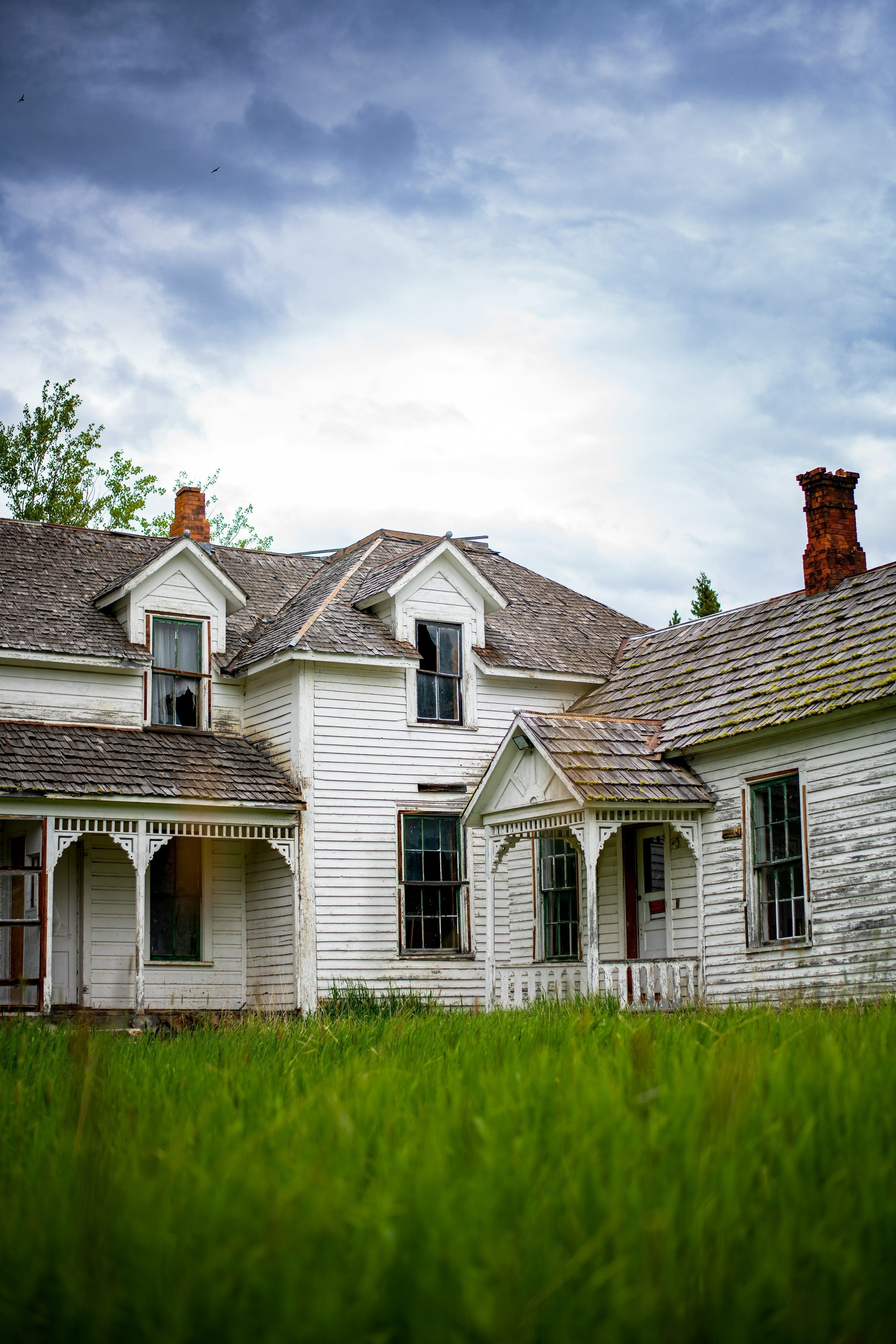 The old house on Blackwood Lane